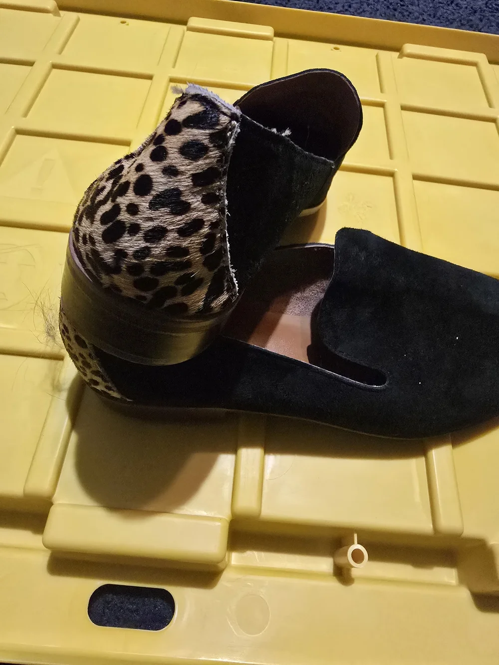 crown & ivy classic black